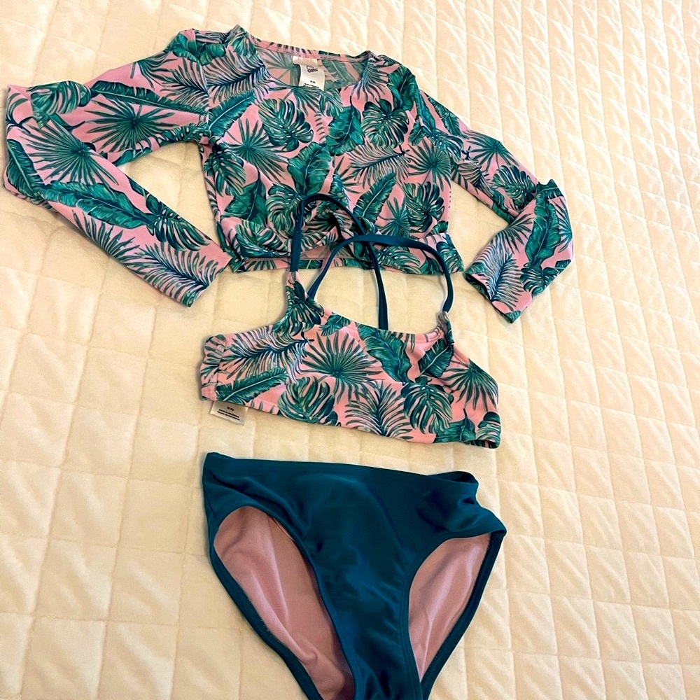 Art Class Pink and Green Leaf Print Top
